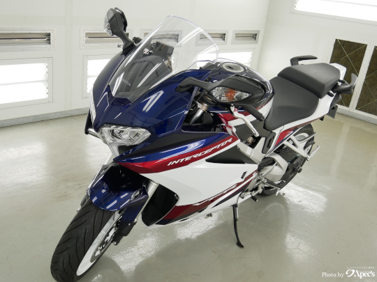 栃木県カーコーティング専門店HONDA VFR800F バイクコーティング